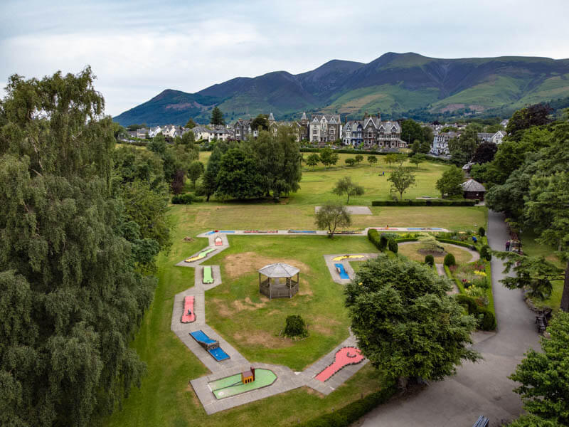 Hope Park Crazy Golf With Mountains